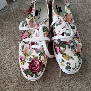 Floral keds